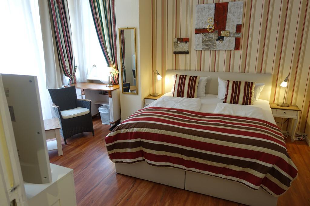 Hotel Villa Konstanz Berlijn Buitenkant foto
