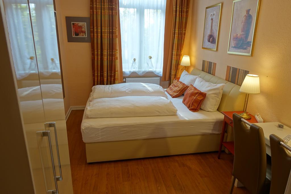 Hotel Villa Konstanz Berlijn Buitenkant foto