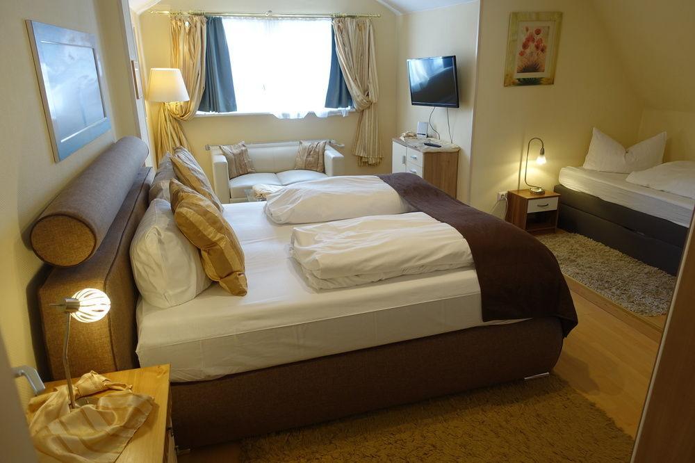 Hotel Villa Konstanz Berlijn Buitenkant foto